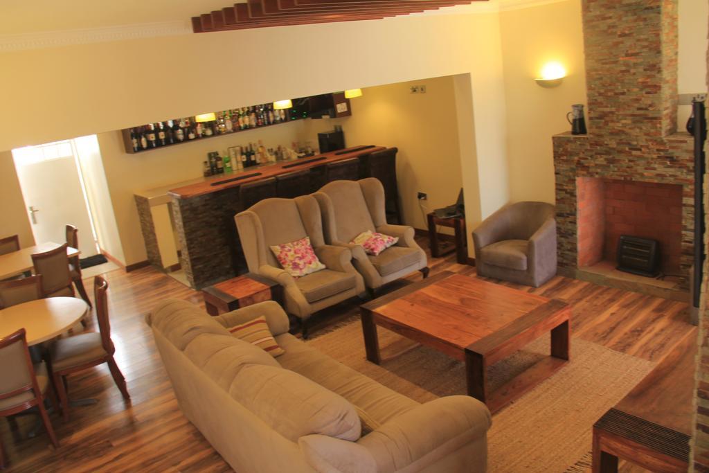 Brownie'S Guesthouse Lake Elementaita Bagian luar foto