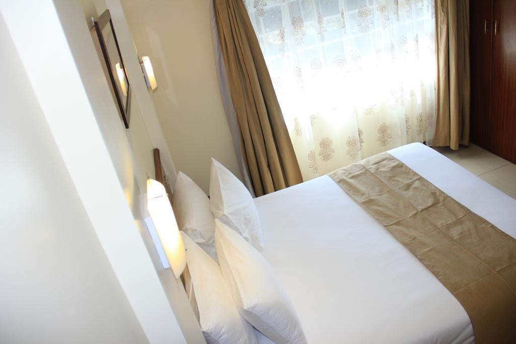 Brownie'S Guesthouse Lake Elementaita Ruang foto