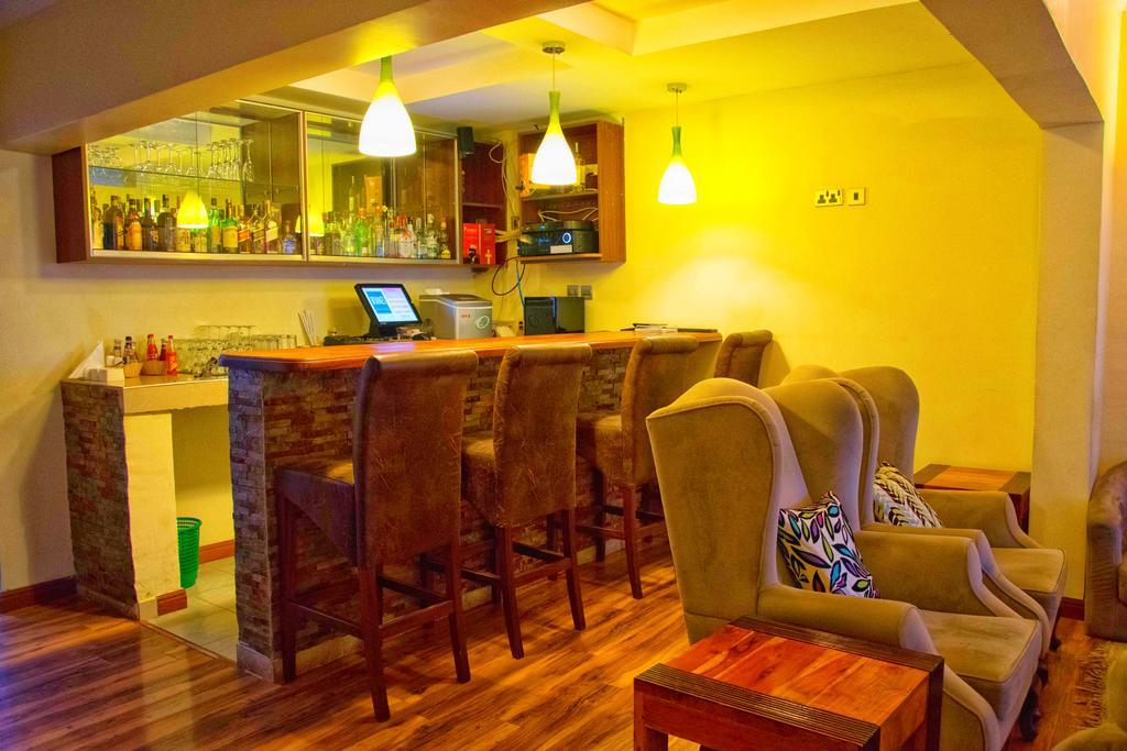 Brownie'S Guesthouse Lake Elementaita Bagian luar foto